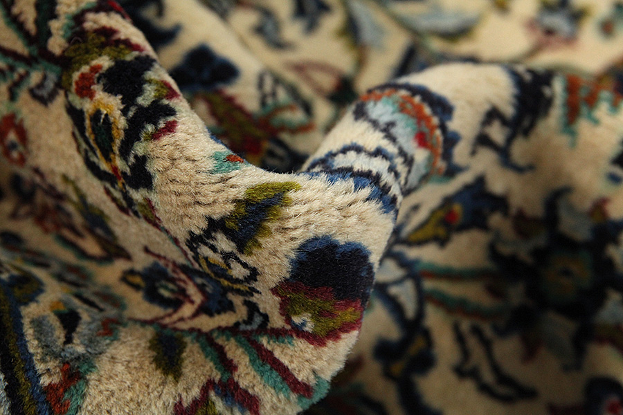 Kashan Persian Rug 394x298 - Picture 6