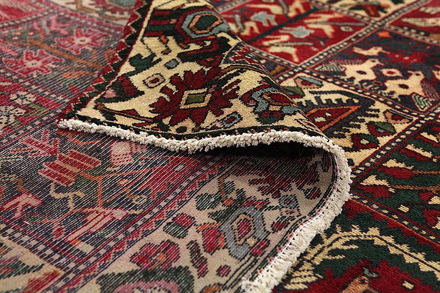 Bakhtiari Persian Rug 275x153 - Picture 4