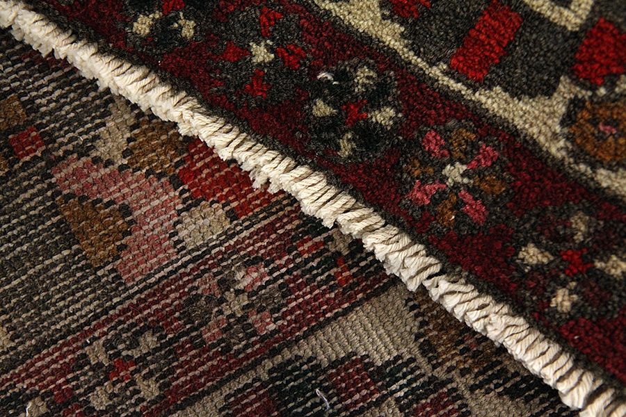 Bakhtiari Persian Rug 297x202 - Picture 5