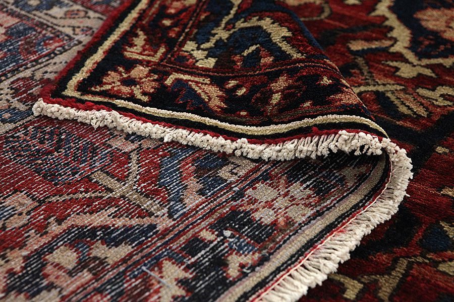 Bakhtiari Persian Rug 360x325 - Picture 4