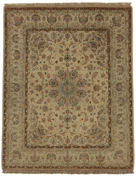 Isfahan Persian Rug 242x196