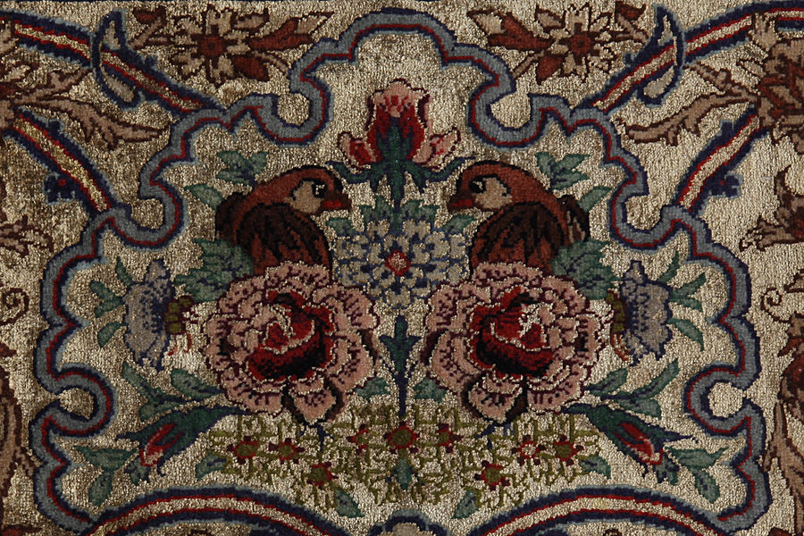 Isfahan Persian Rug 307x202 - Picture 11