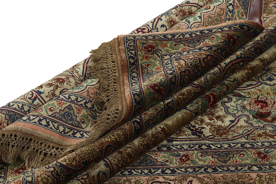 Isfahan Persian Rug 307x202 - Picture 19