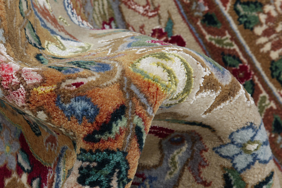 Tabriz Persian Rug 403x298 - Picture 19